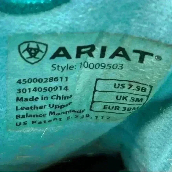 Ariat “Fat Baby” Mid calf cowboy boots; women’s size: 7.5B, mid calf; round toe - Picture 9 of 10